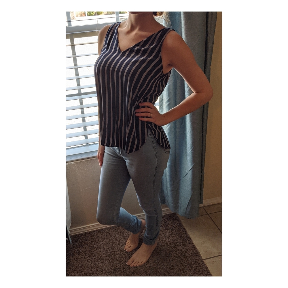 Striped blouse. - Picture 4 of 4